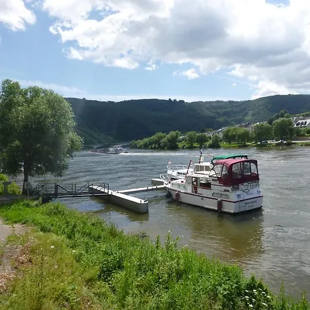 Privatunterkunft Unterm Wingert Zell